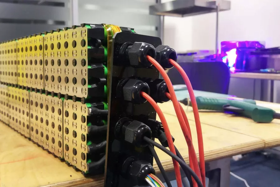 High C rate lithium ion battery pack design