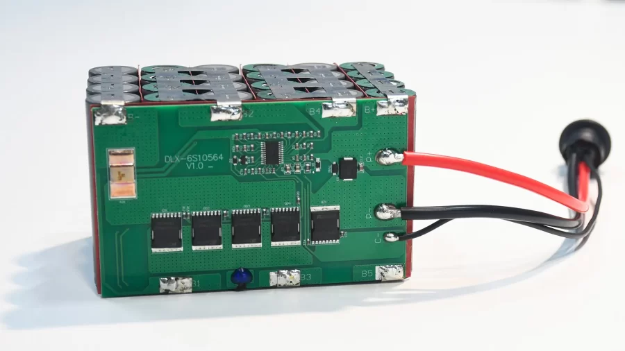 Lithium battery pack with BMS