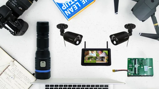 Supercharge Your Consumer Electronics With CMB’S Rechargeable Battery Packs